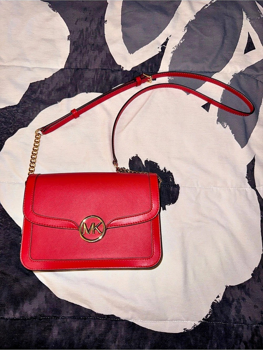 Michael Kors Greenwich Small Saffiano Leather Crossbody Bag Red